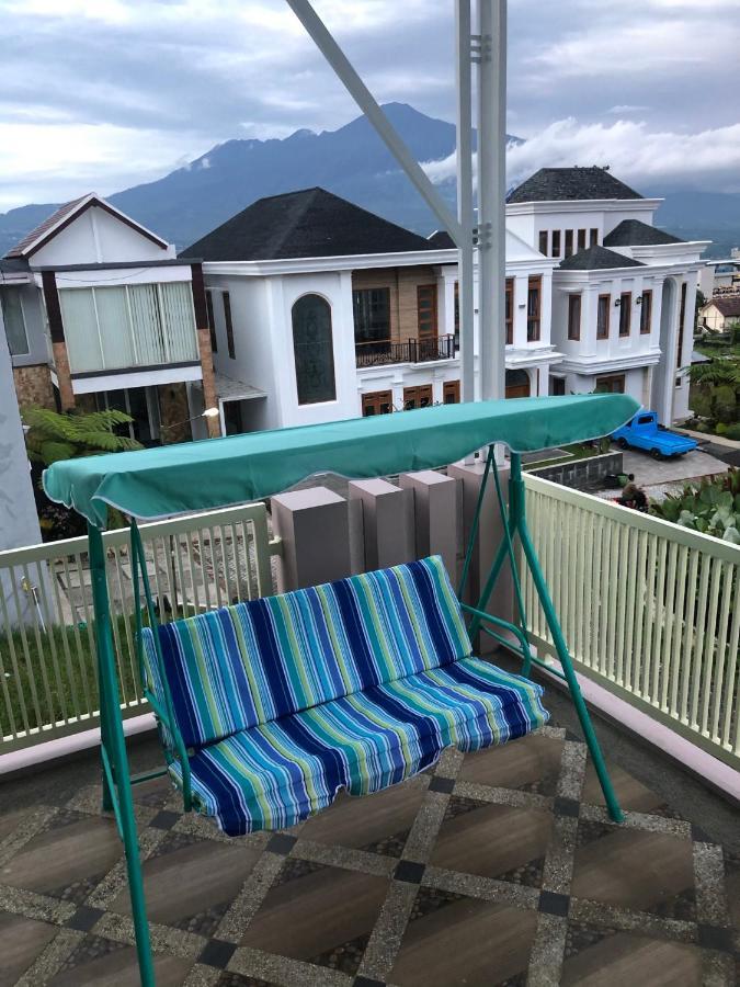 Villa Kusuma Hill A8 Бату Екстер'єр фото