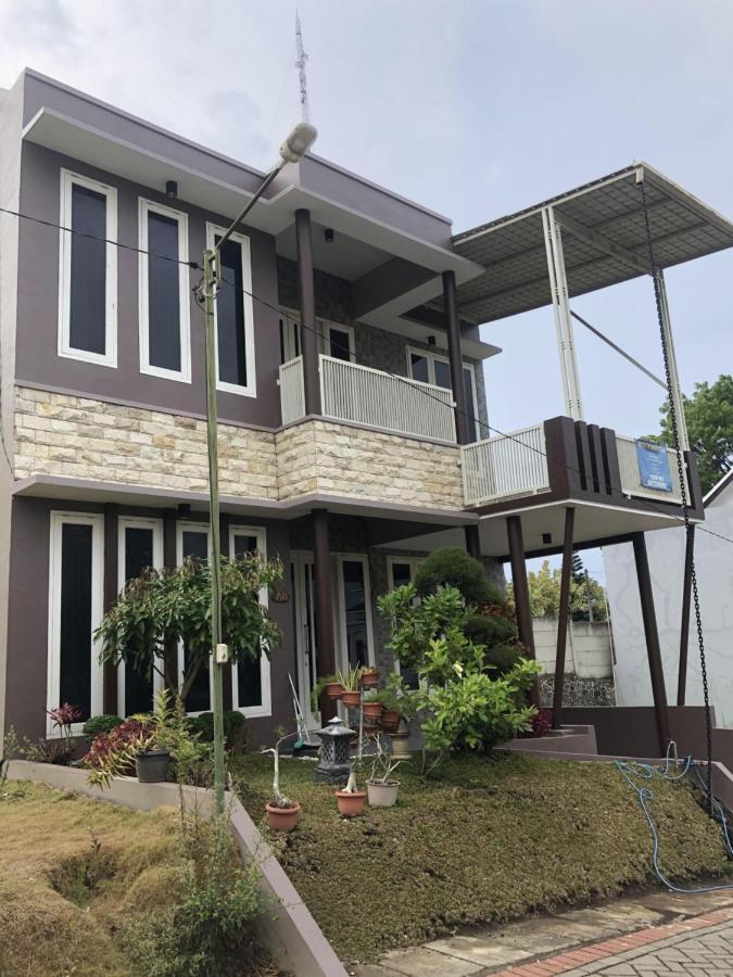 Villa Kusuma Hill A8 Бату Екстер'єр фото