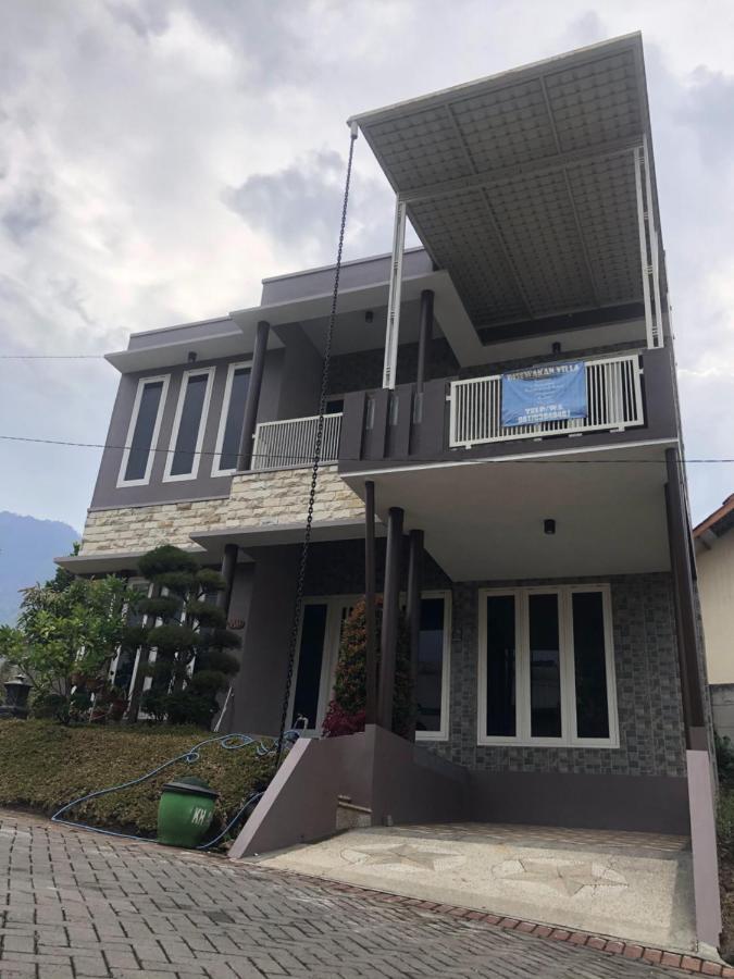 Villa Kusuma Hill A8 Бату Екстер'єр фото