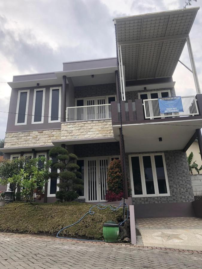 Villa Kusuma Hill A8 Бату Екстер'єр фото