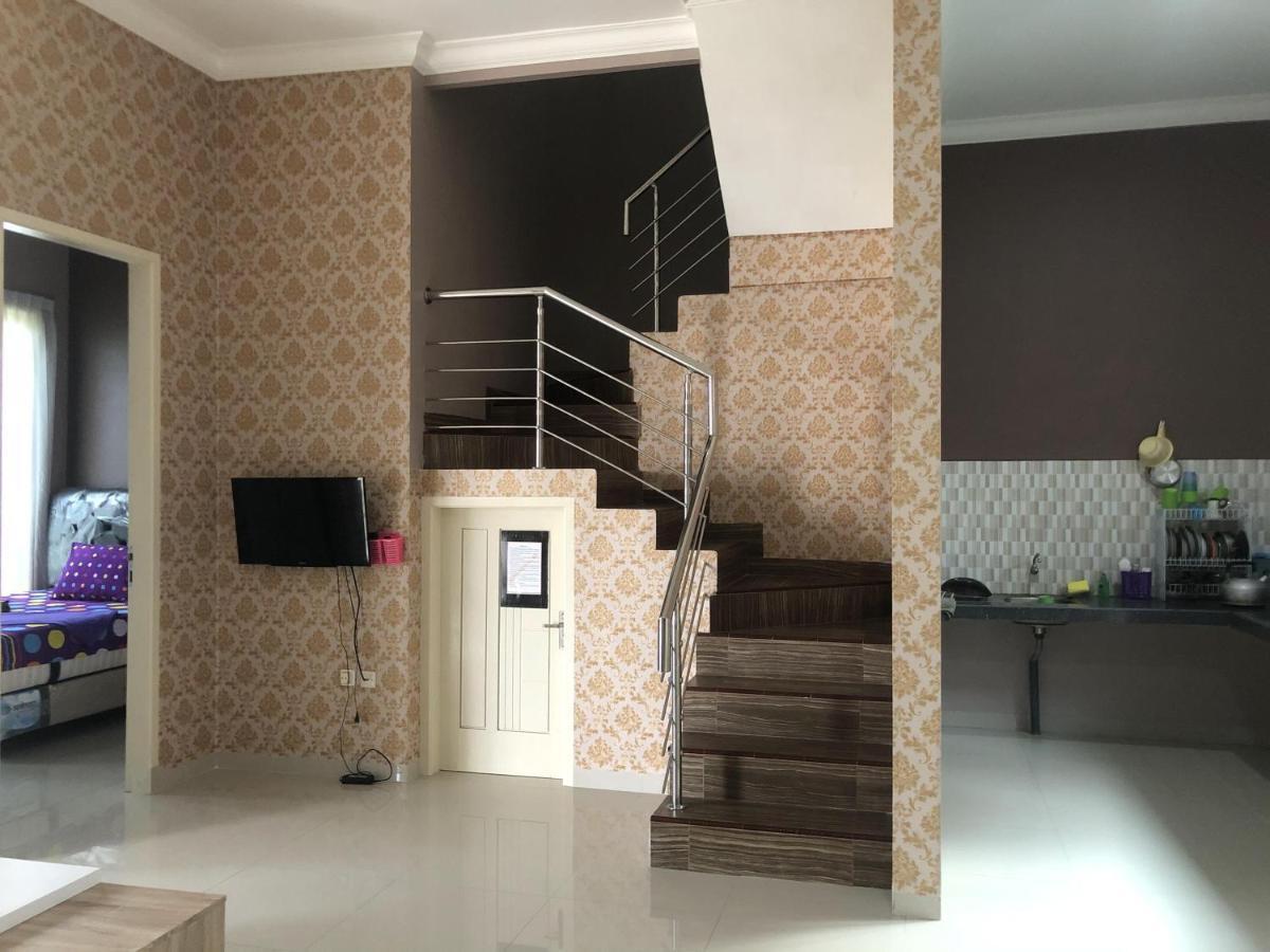 Villa Kusuma Hill A8 Бату Екстер'єр фото