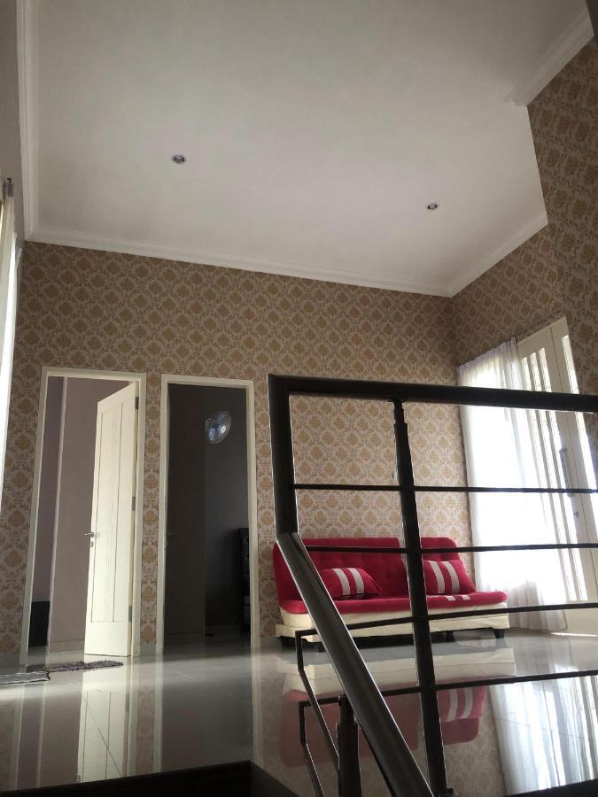 Villa Kusuma Hill A8 Бату Екстер'єр фото